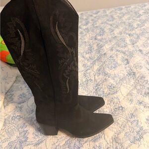 Black Suede Western Knee-High Heeled Boots